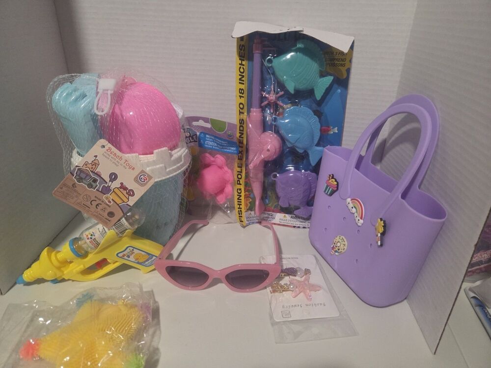 8 pc summer Toys Mixed Lot, Fishing game,Bag, Sunglasses,Summer hair clips,etc.